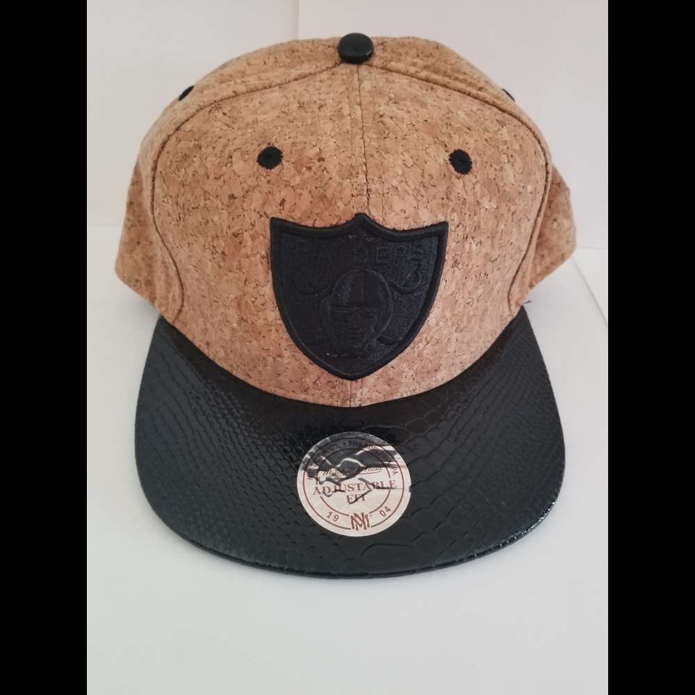 NFL Vintage Collection Raiders Snapback Hat NWOT!
